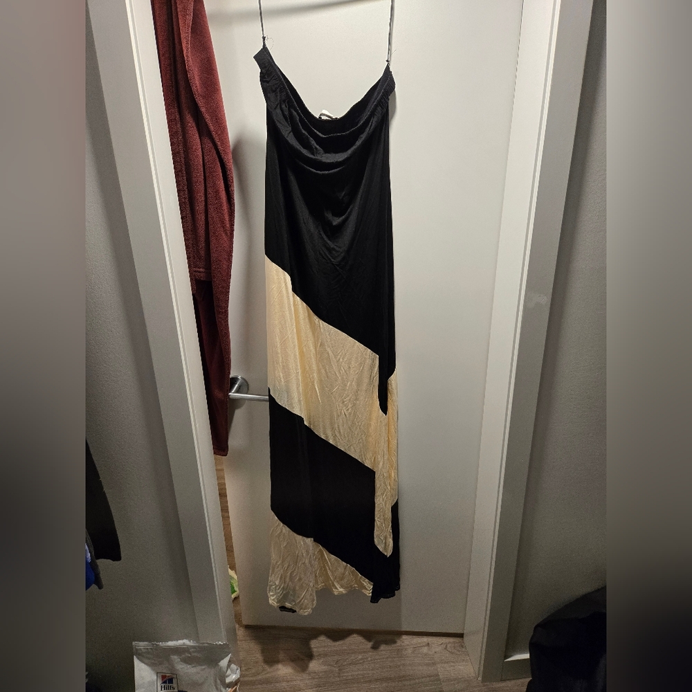 VENUS Black and Cream Asymmetrical Dress XL